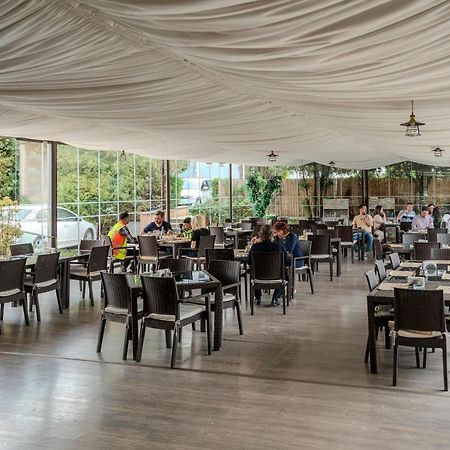 Hotel Emi Mihail Kogalniceanu Экстерьер фото