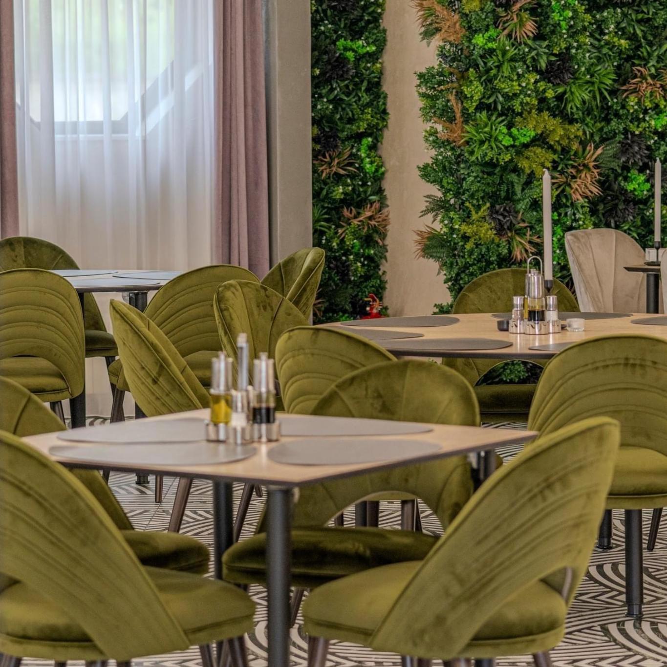 Hotel Emi Mihail Kogalniceanu Экстерьер фото